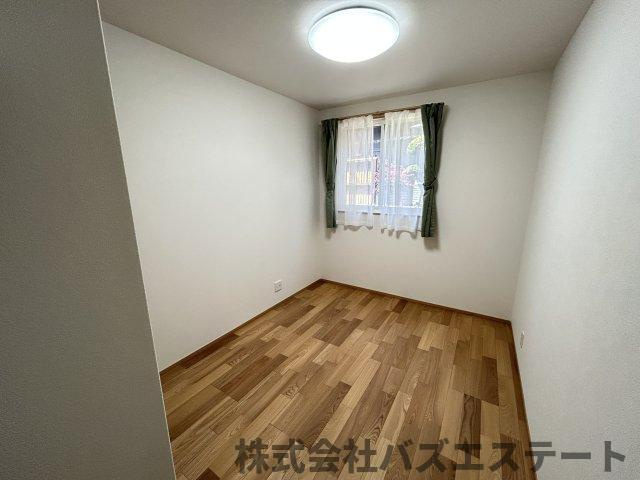三木市平田　新築一戸建ての洋室
