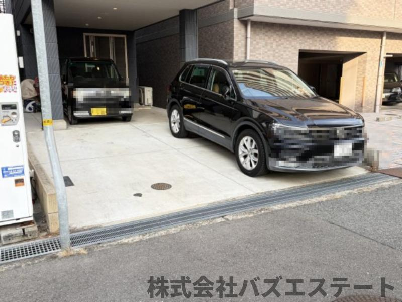 飾磨区清水　中古一戸建ての駐車場