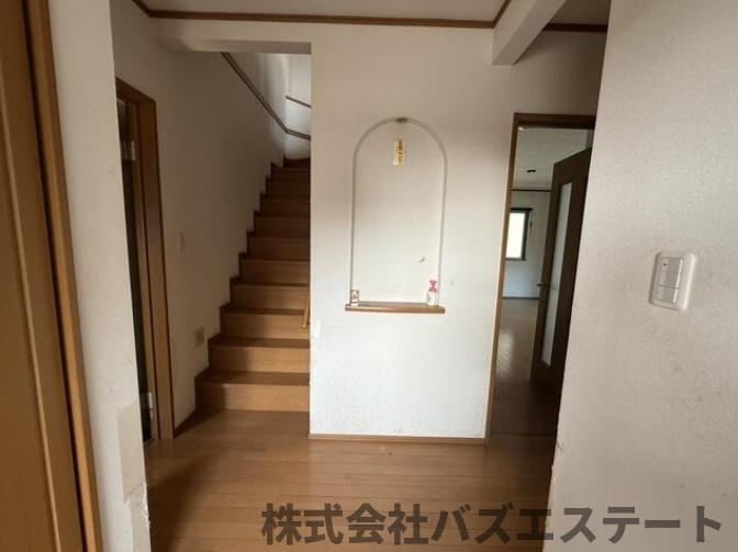 網干区新在家　中古一戸建ての玄関