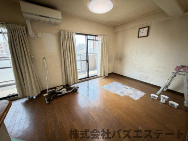 セントラルメゾン夢前川の居間・リビング