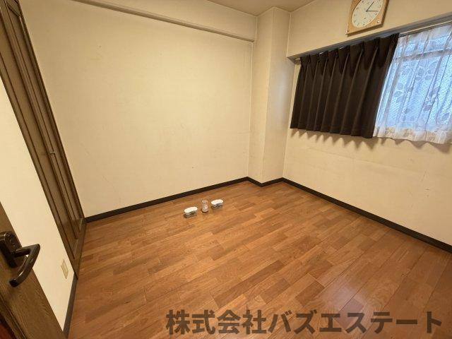 セントラルメゾン夢前川の洋室
