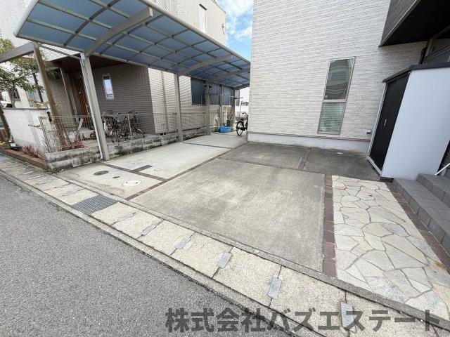 網干区田井　中古一戸建ての駐車場