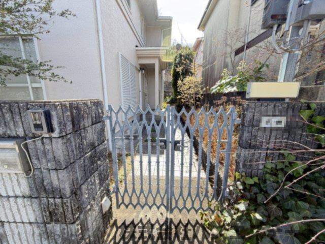 田寺東　中古一戸建てのエントランス