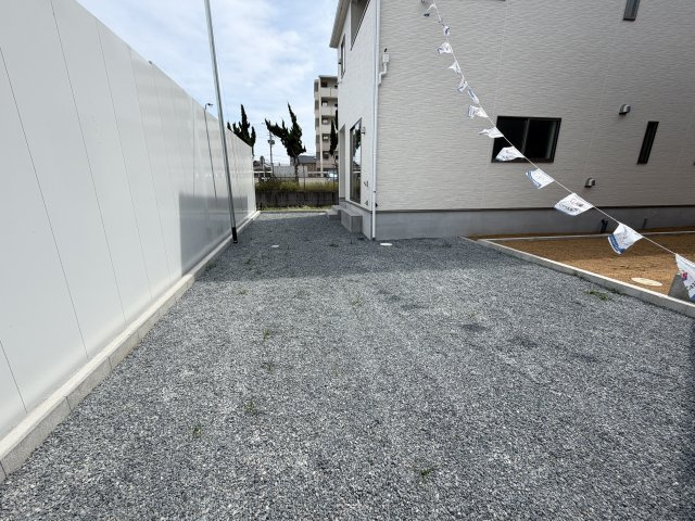 姫路市網干区新在家の新築一戸建の駐車場