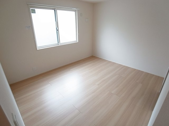 ラークヒルズの内装|角部屋で日当たり良好