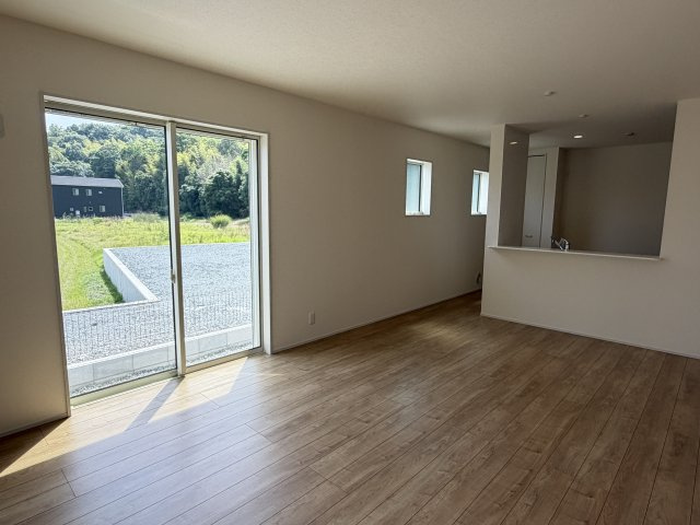 姫路市西庄の新築一戸建の居間・リビング