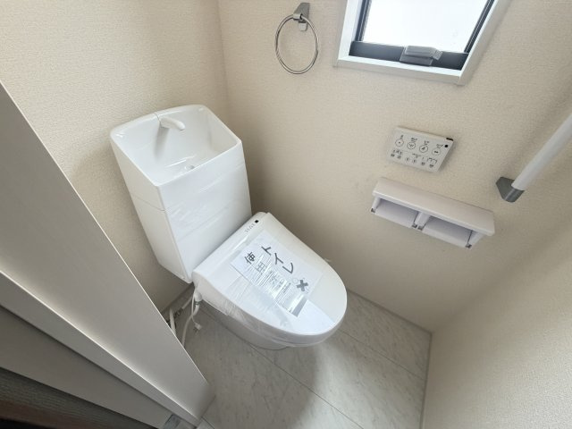 御立東　新築一戸建てのトイレ