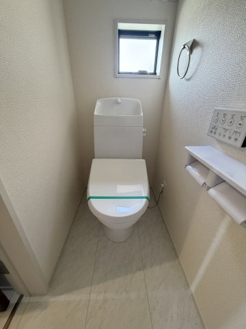 東山　新築一戸建てのトイレ