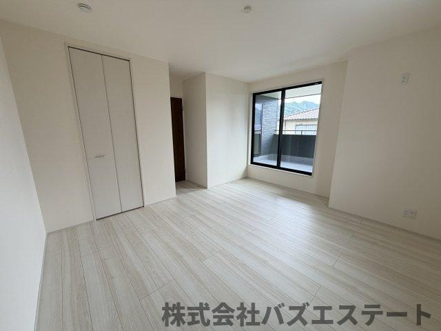 青山　新築一戸建ての和室