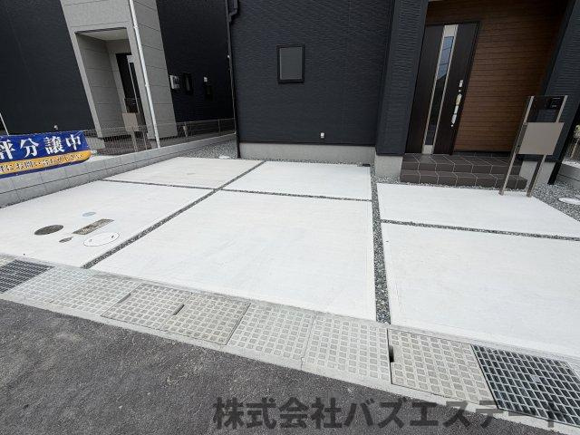 青山　新築一戸建ての駐車場
