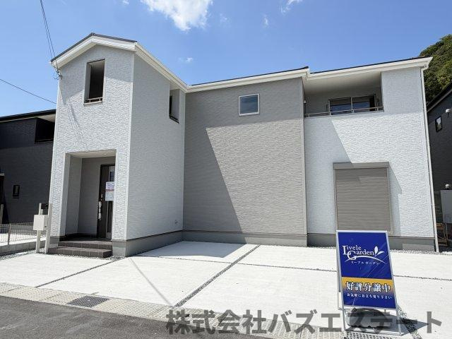 勝原区山戸　新築一戸建ての駐車場