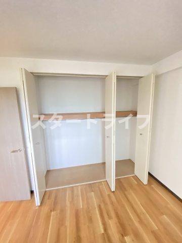 大阪市淀川区西三国２丁目の賃貸マンションの収納