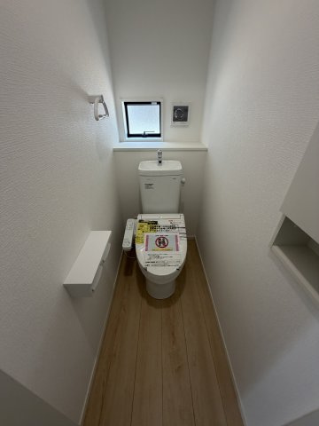 姫路市勝原区山戸の新築一戸建のトイレ