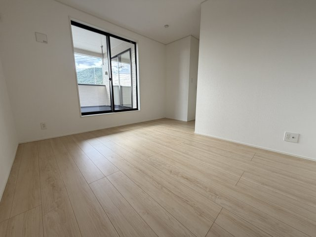 姫路市広畑区才の新築一戸建の洋室