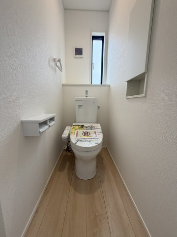 姫路市広畑区才の新築一戸建のトイレ