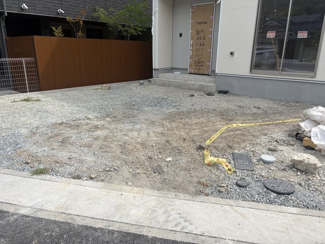 姫路市苫編の新築一戸建の駐車場