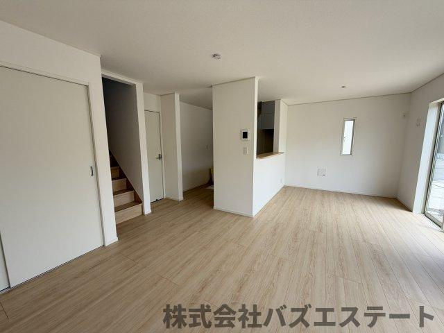 広畑区蒲田　新築一戸建ての居間・リビング