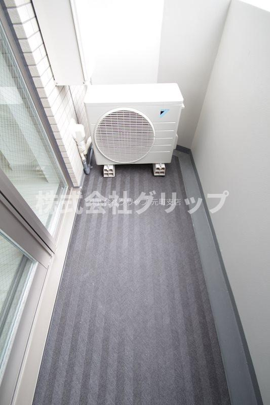 阪東橋KNOTSのバルコニー