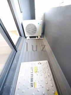 ライジングプレイス川崎のバルコニー