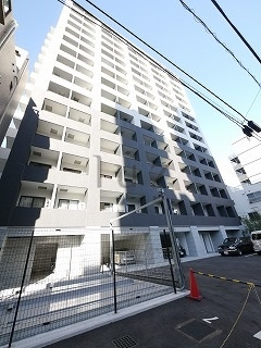 ライジングプレイス川崎の外観