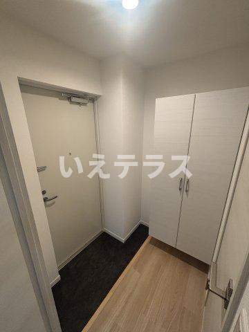 アレーズ新神戸の玄関