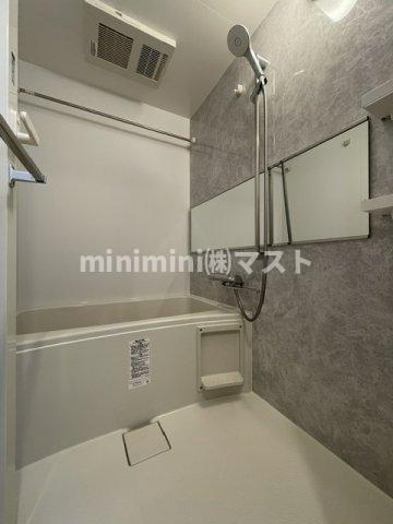 旧　スプランディッド本町東DUEの浴室