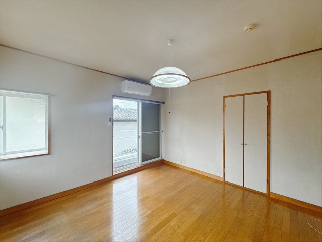 【中古戸建】高崎市棟高町の洋室|■2階洋室｜子供部屋のメリットは「自立心を養うことができる」「自分で整理整頓できるようになる」そして、お子様が成長した際には「プライバシーを確保できる」といい事だらけ♪