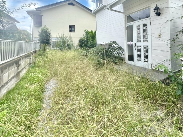 【中古戸建】高崎市棟高町の庭|■お庭｜お庭付きで家庭菜園やお子様も遊べるほどのお庭がございます♪まずはお気軽にお問い合わせください！
