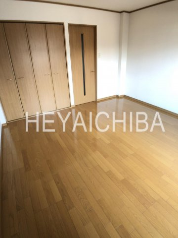 セントアイヴィス向島の居間・リビング