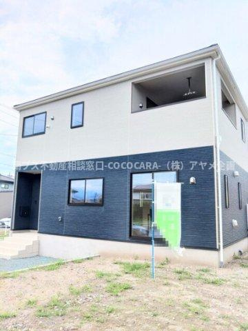 中央市西花輪の新築一戸建の外観