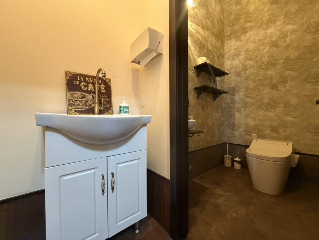 開放感溢れるカフェ兼住宅♪那須塩原市上厚崎のトイレ|店舗のトイレです