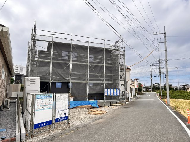 【LiveleGarden】上三川町上三川 第12 全1棟の前面道路含む現地写真|〇1号棟〇
未完成物件ですが、お近くの同社施工完成物件をご内覧いただくことも可能です☆
お気軽にお問い合わせください♪
※2026年10月撮影