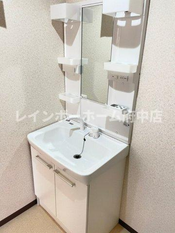 クレール(関野町)の独立洗面台