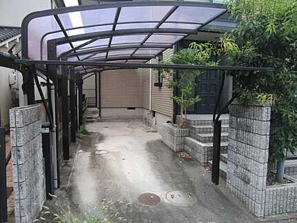 東区中山上２丁目の駐車場