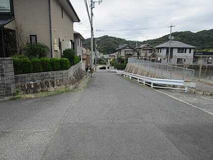 東区中山上２丁目の前面道路含む現地写真