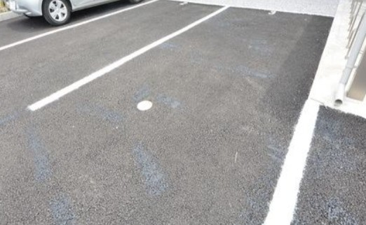 エスポワール・大塚の駐車場