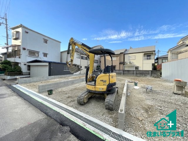 寝屋川市仁和寺本町　新築一戸建ての外観|現在建築中！落ち着いた街並みで新生活を始めることが出来そう！周辺の物件も併せてご紹介させて頂きます！