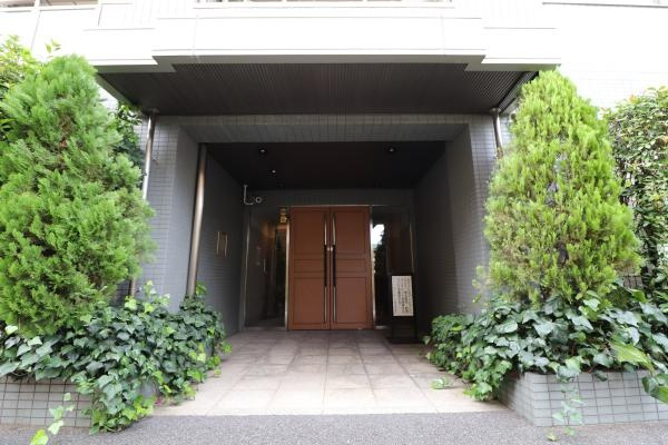 ガーデンホーム戸越銀座のエントランス|ガーデンホーム戸越銀座：「戸越銀座」駅徒歩２分！