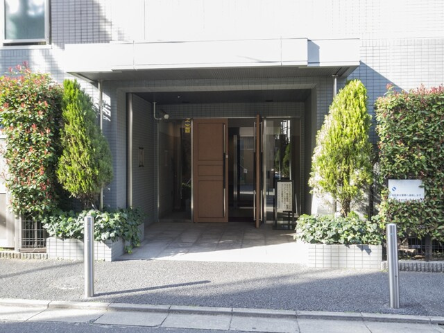 ガーデンホーム戸越銀座のエントランス|ガーデンホーム戸越銀座：２４時間ゴミ出し可能！