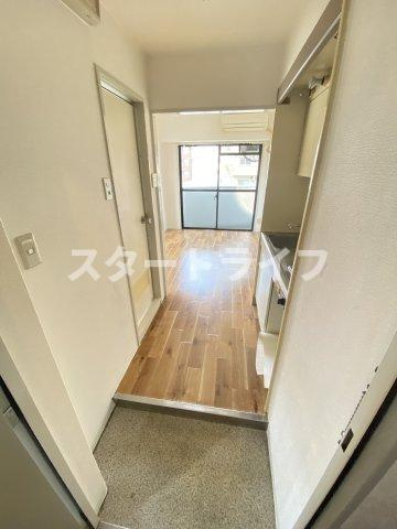 大阪市東淀川区柴島１丁目の賃貸マンションの玄関