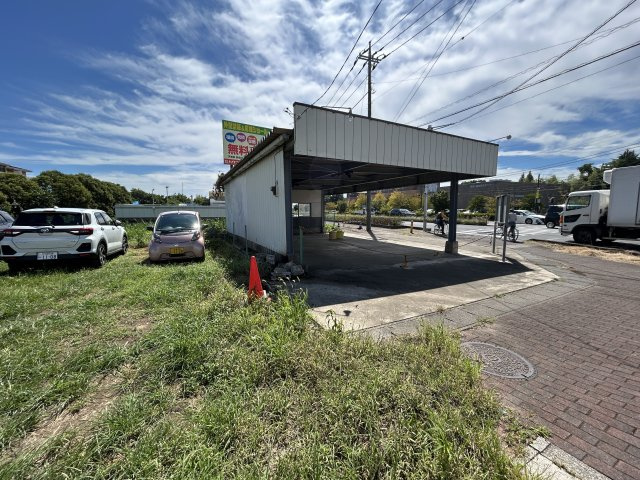稲敷郡阿見町岡崎３丁目の事業用地の駐車場|車庫残置あり、借主にて解体可