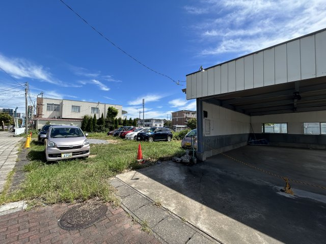 稲敷郡阿見町岡崎３丁目の事業用地の駐車場