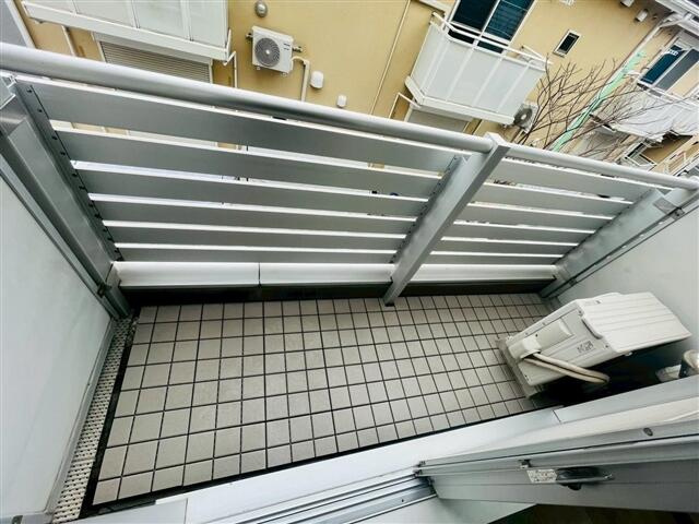 【バルコニー】