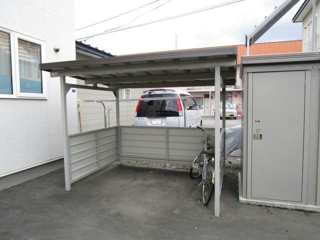 ベルジュ162の駐車場