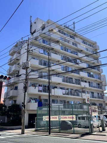 グランドメゾン西新井の外観|ドキドキの新生活も、安心してスタート。ぴったりの住まいを見つけませんか？クランディアが一緒に住まい選びをサポートします‼　まずは、お気軽にお問合せください　＃クランディア