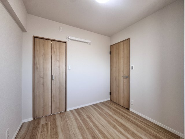 グランドメゾン西新井の洋室|ドキドキの新生活も、安心してスタート。ぴったりの住まいを見つけませんか？クランディアが一緒に住まい選びをサポートします‼　まずは、お気軽にお問合せください　＃クランディア
