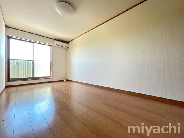 ティラーノ藍住Ⅱ　１号棟の内装