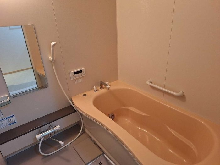 カーサ クイント　Ａの浴室
