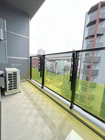 「防音マンション」ＴＲＡＣＫ両国のバルコニー|バルコニーからの眺めを楽しみながら食事をしませんか