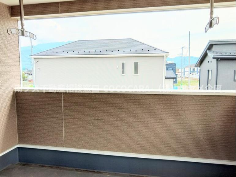中央市西花輪の新築一戸建のバルコニー